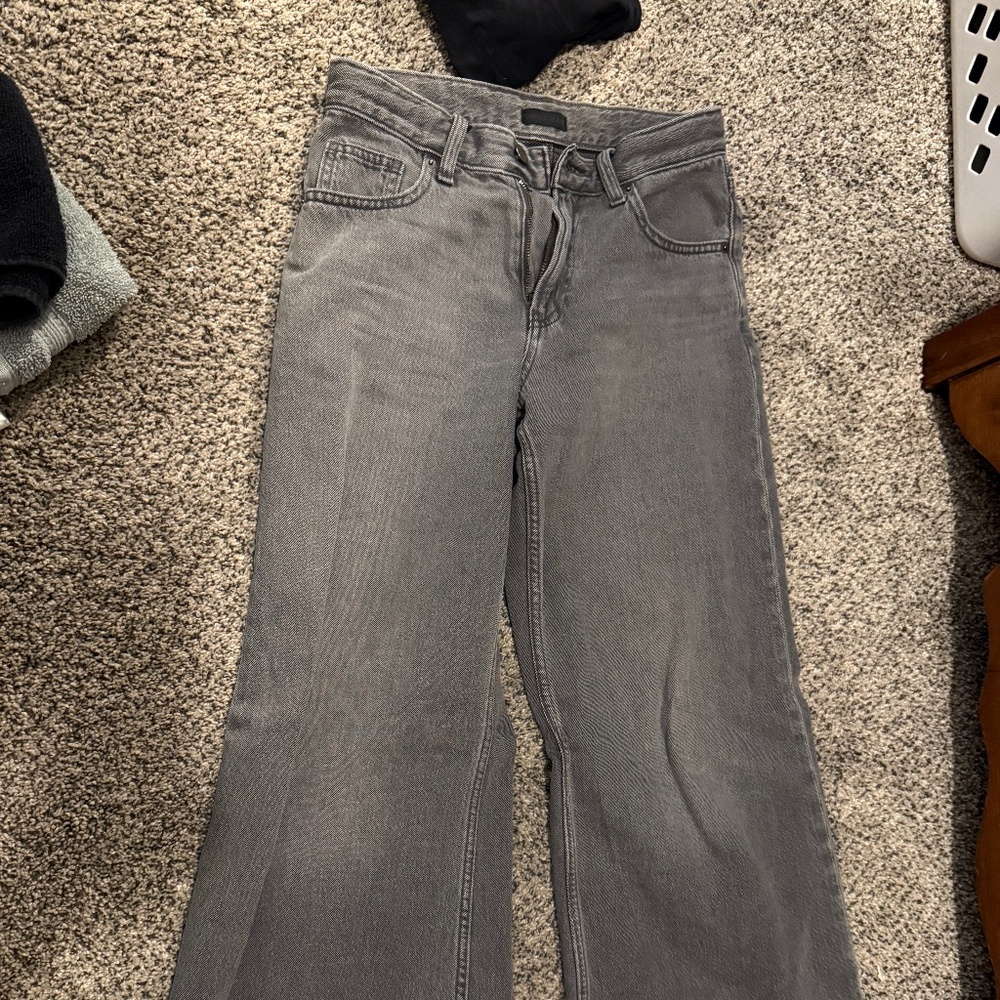 Uniqlo wide leg jeans